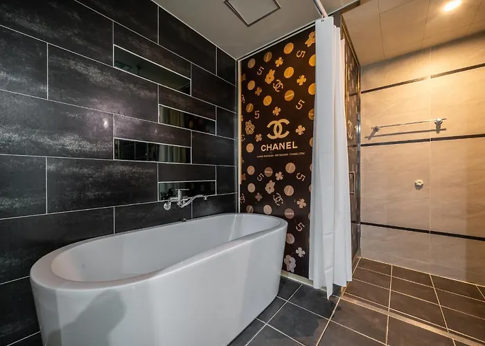 Hotel Mu *